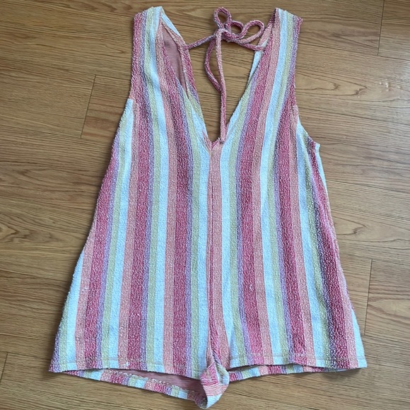 Free People Pants - Free People Romper with side pockets! SIZE S